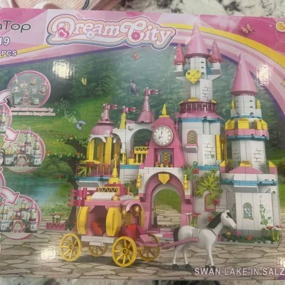 Dream City Swan Lake in Salzburg Princess Castle Building Block Set NIB